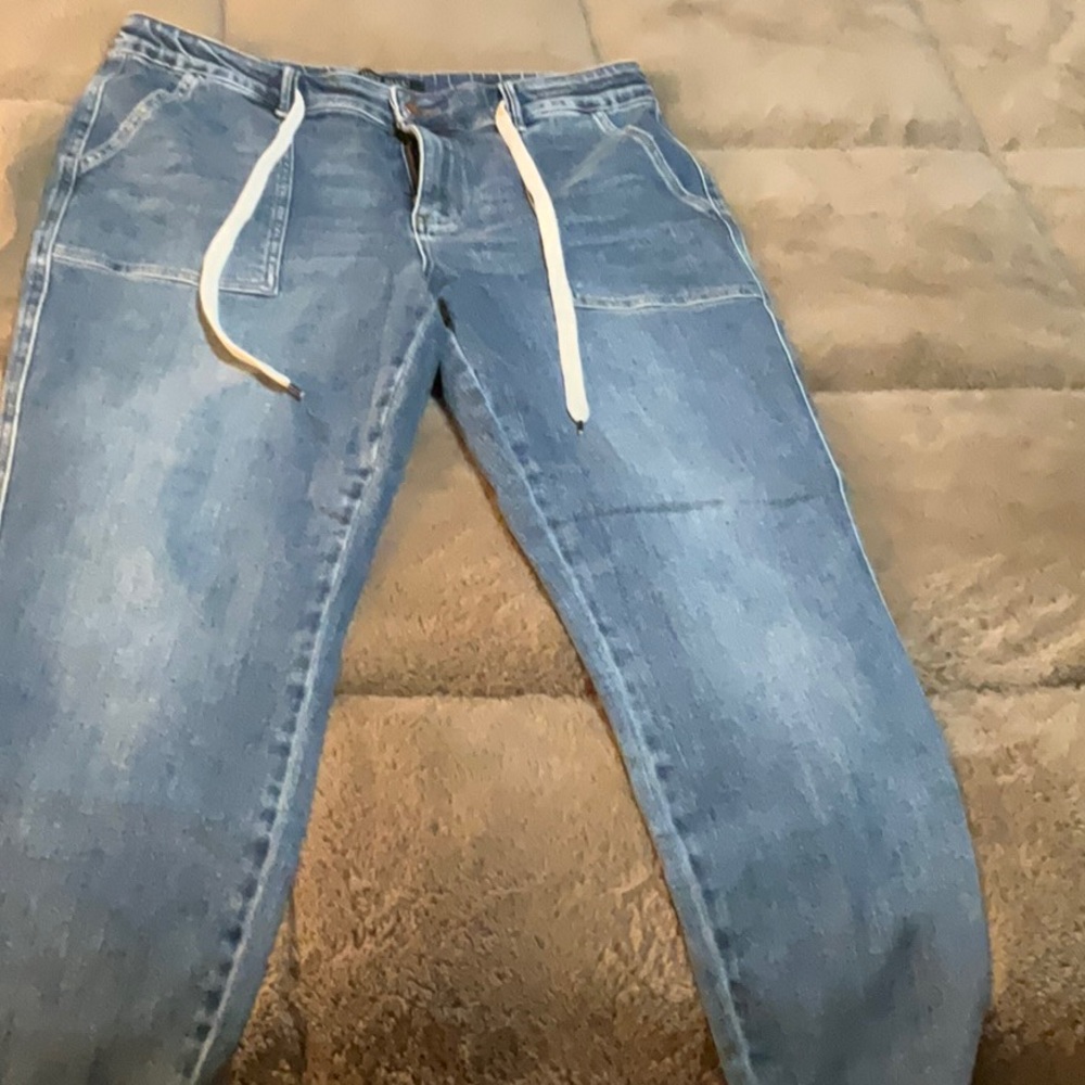 Judy blue jogger jeans